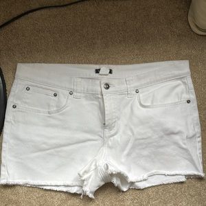 Venus size 14 white denim shorts
